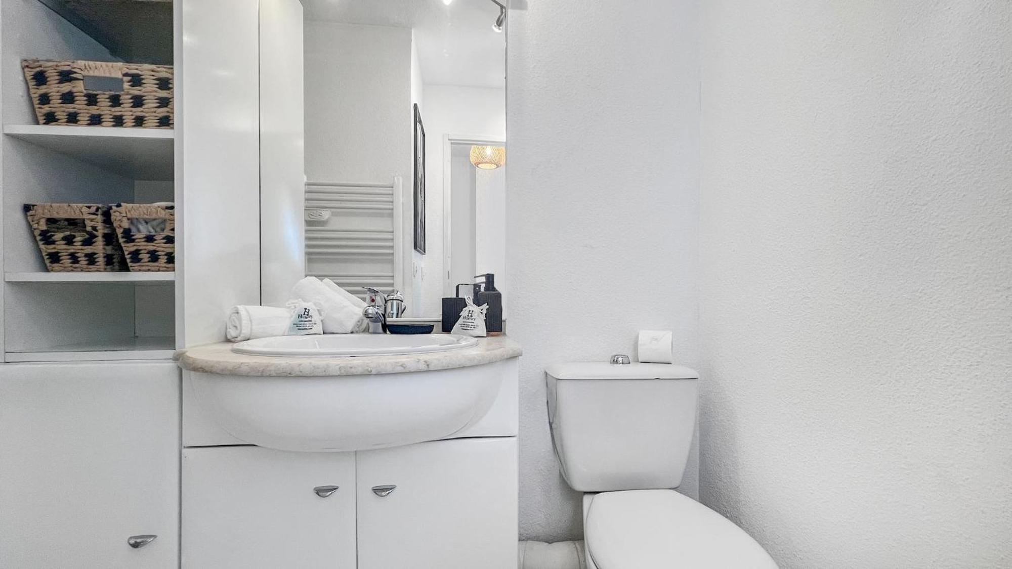 Homey Wild - Proche Gare Et Tram - Proche Centre - Balcon Prive - Parking Prive - Wifi Gratuit Annemasse Esterno foto