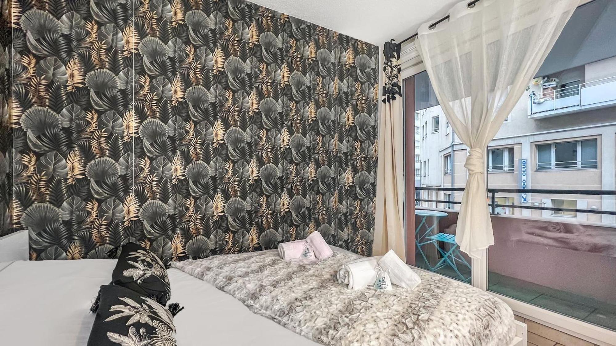 Homey Wild - Proche Gare Et Tram - Proche Centre - Balcon Prive - Parking Prive - Wifi Gratuit Annemasse Esterno foto